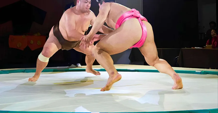 Osaka sumo experience — try sumo training drills and enjoy authentic chanko nabe hot pot with a former wrestler